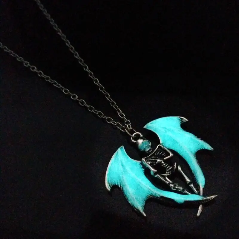 

MQCHUN Mens Glowing Skull Wings Pendant Hip-Hop Jewelry Personality Punk Style Luminous Necklace Glow in Dark Skeleton Necklaces