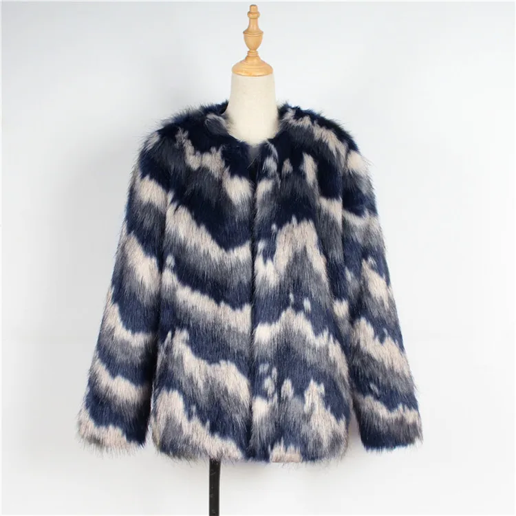 Fashionable stripe copy fur medium long money jacket female 2018 Europe and America popular autumn winter new female type coat (8)