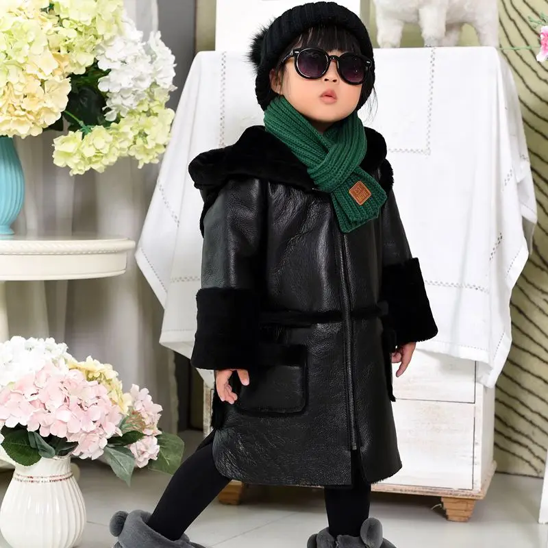 

Winter new Girl fur coats real leather fur overcoats,lovely children's hooded fur coats genuine leather coats long coat AL160