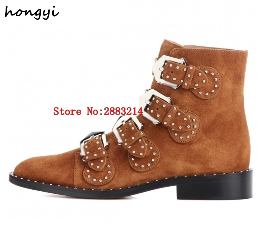 bottine sangle clou
