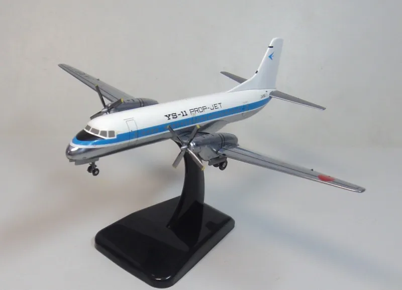 

1:200 NAMC YS-11 Hogan Japanese aircraft manufacturing company aircraft model ja8611