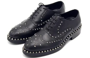 

Ch.kwok Classic pointed toe lace-up Oxford leather shoes rivets carved brogue leather shoes men shoes men shoes