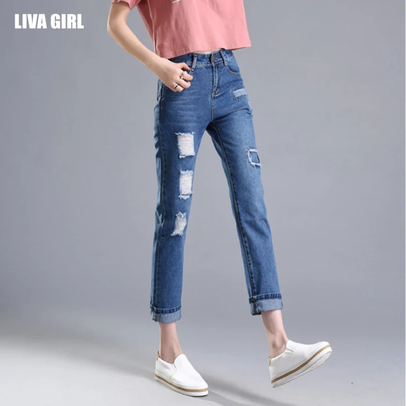 2017 Summer Straight Legged Loose And Comfortable Jeans Hole