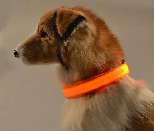 Зоотоваров привело собака кошка воротник, ночь Детская безопасность мигающий светятся в темноте поводок собаки, товары для собак световой флуоресцентный Воротники XS-XL