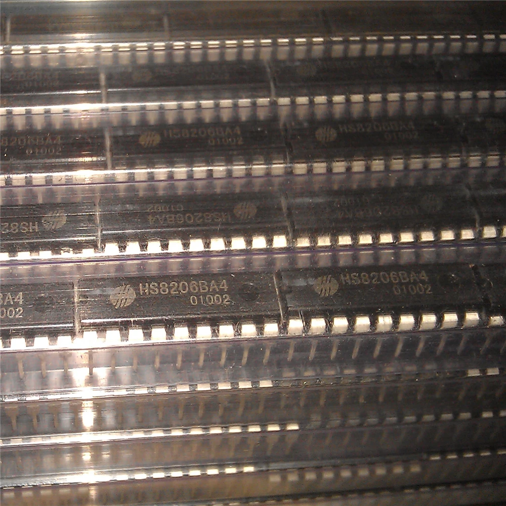 

HS8206BA4 DIP-18P New Original 10pcs/Lot
