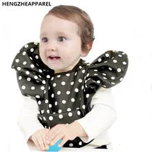 Дети младенческой кармашек для риса из водонепроницаемого материала; Детский шарф в горошек есть карман слюнявчик детские товары для детей ясельного возраста милые clothinges крышка нагрудники