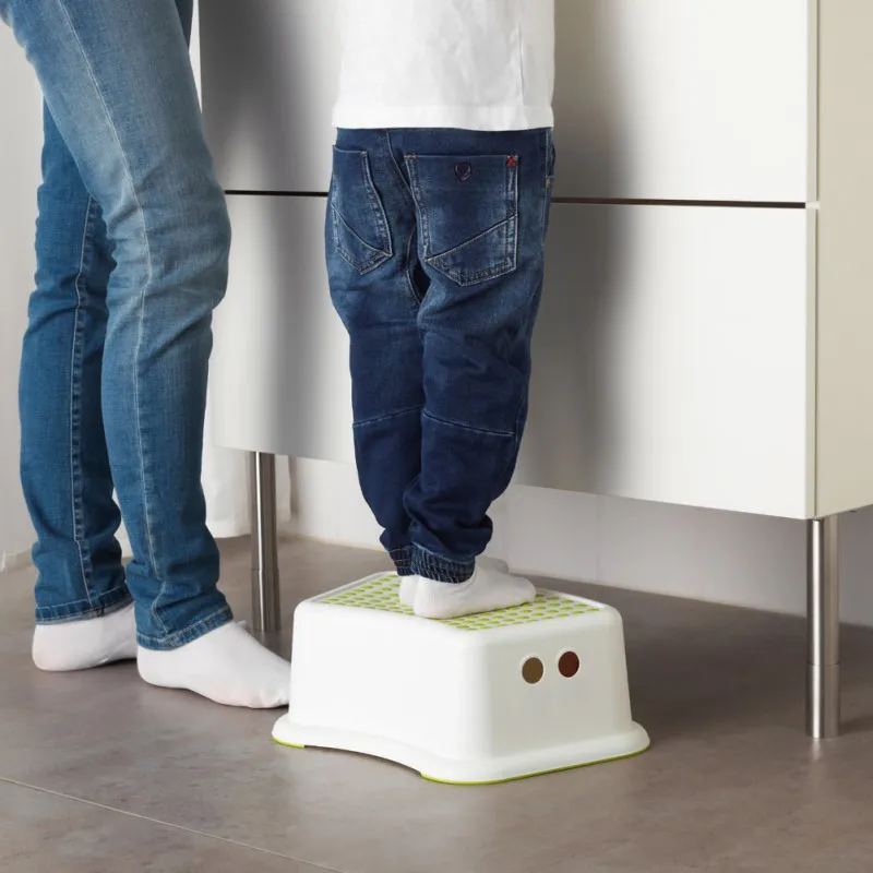 cheap drop shipping Children bathroom stool slip resistant step pads anti skid headblock foot pedal steps bath stair toilet stool