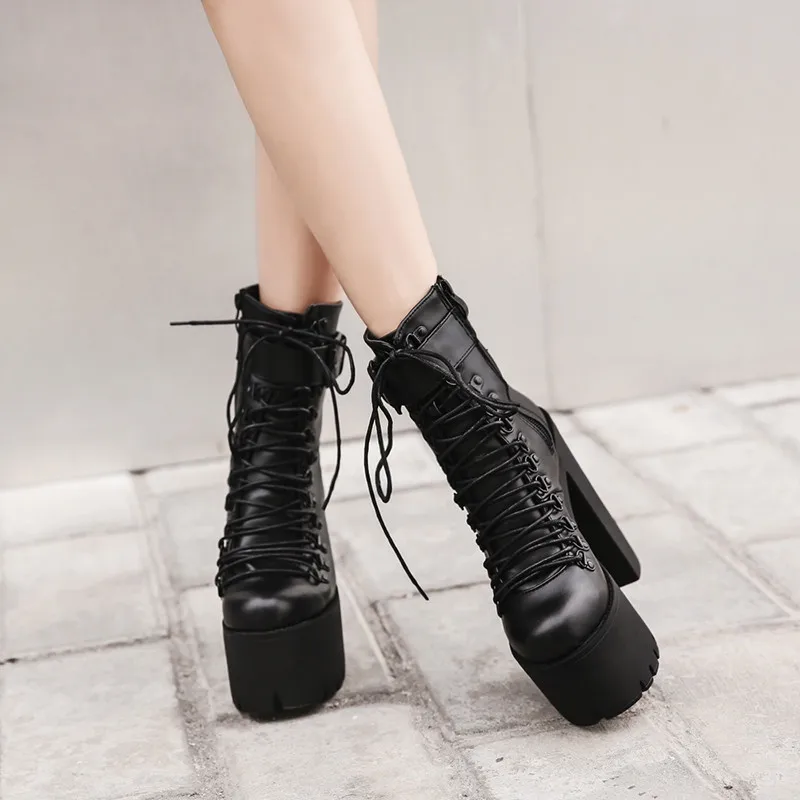 

YMECHIC Platform Ankle Motorcycle Boots Women Autumn Buckle Thick Heels Botas Zipper Punk Black Shoes Woman 2019 New Promotion