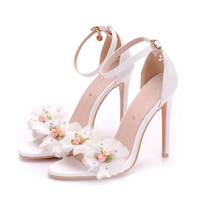 Цена, цветы для декора, летние модельные туфли, белые свадебные босоножки для невесты, 4 дюйма, туфли на высоком каблуке для выпускного вечера, туфли с открытым носком