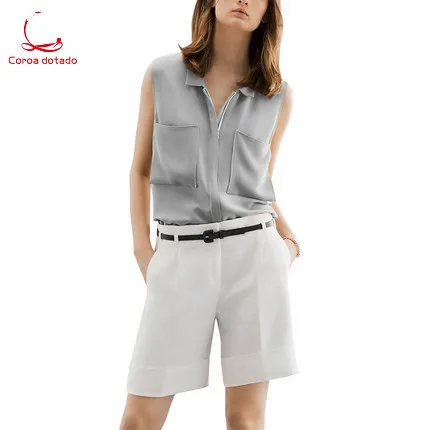 

Two pieces of sleeveless tops and shorts with the temperament of a fashionable girl