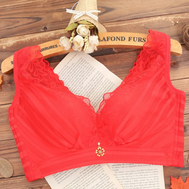 

2019 New Sexy Bra Large Size Lace Vest Less Ladies Bra Sexy Gathered No Trace No Rim Lace Women Bra Underwear Dropshipping
