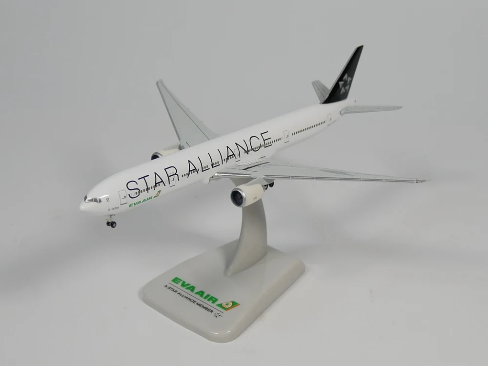 Хоган 1:500 EVA AIR Boing 777-300ER B-16701 звезда Альянс литья под давлением модель самолета