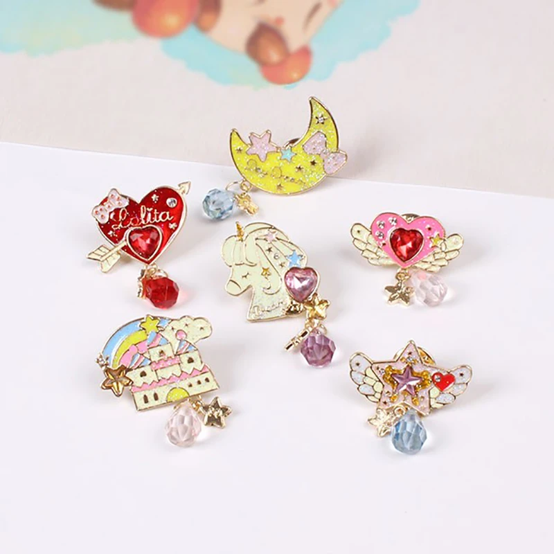 Cute Badge Unicorn Party Horse Tie Cake Wing Moon Bowknot Moon Star Heart Cool Summer Enamel Metal Brooch Pins Jeans Button