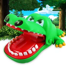 Зуб аллигатора вручную детская игрушка веселый подарок игра рулетка Семья трюки собак и кошек ручной крокодильи зубы игрушка творческий розыгрыш