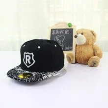Cheap Children R Casual Baseball Caps Fashion Kids Hats Adjustable Hip Hop Snapback Boys Girls Hat Casquette Youth Sun Visor Cap