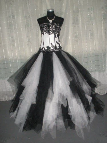 ボールガウンレース黒と白のウエディングドレスゴシックフリルスカート Gown Lace Wedding Dresswhite Wedding Dress Aliexpress