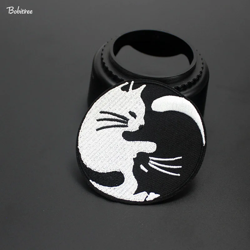 New Black Cat Cloth Patches Badge Embroidery Hot Iron on Artistic Garment DIY Decorative Applique