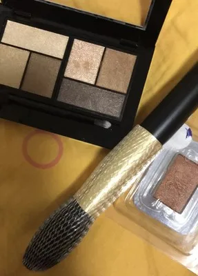 make up (4)