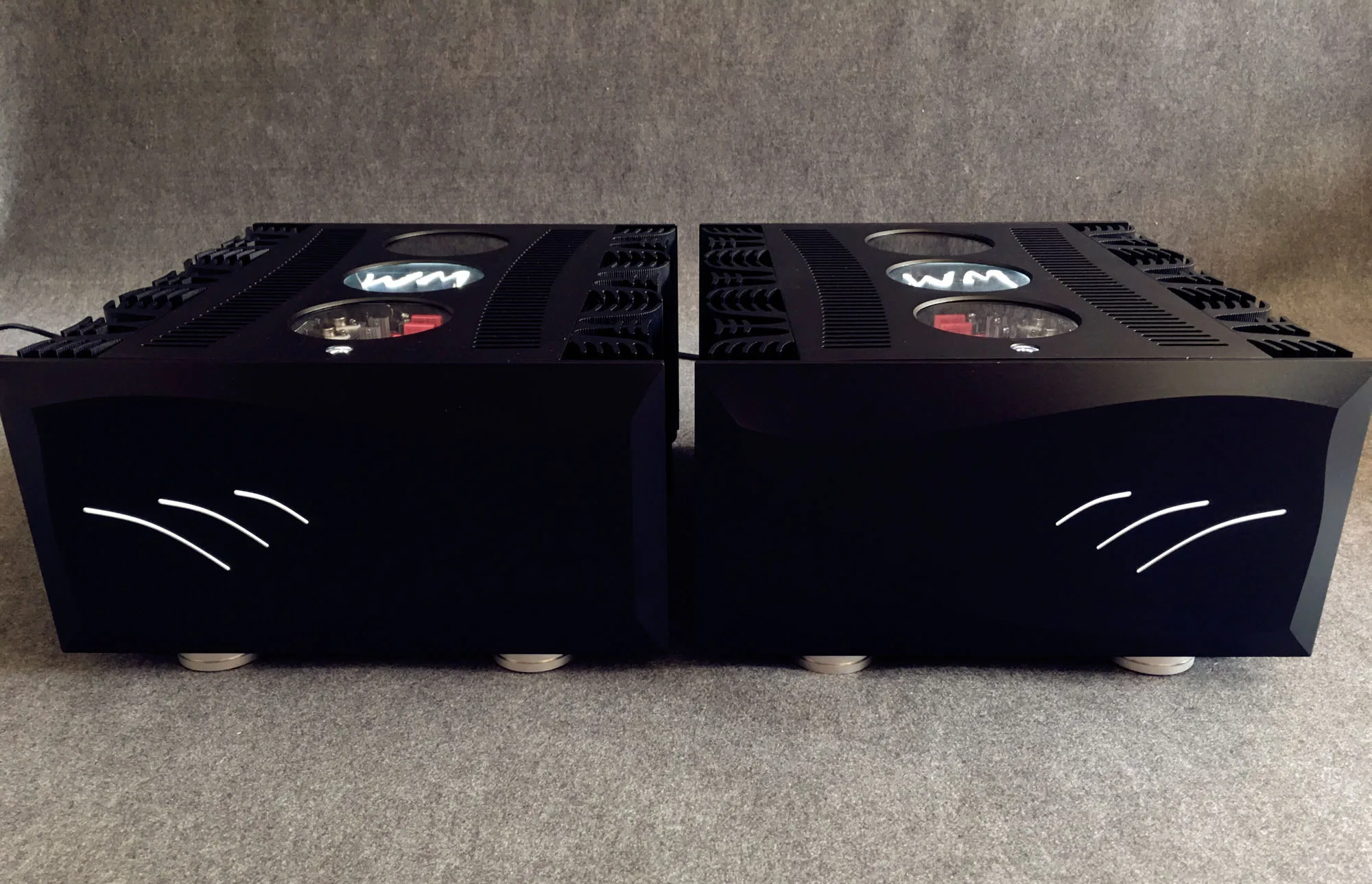 

M18 split dual channel 250W class A power amplifier