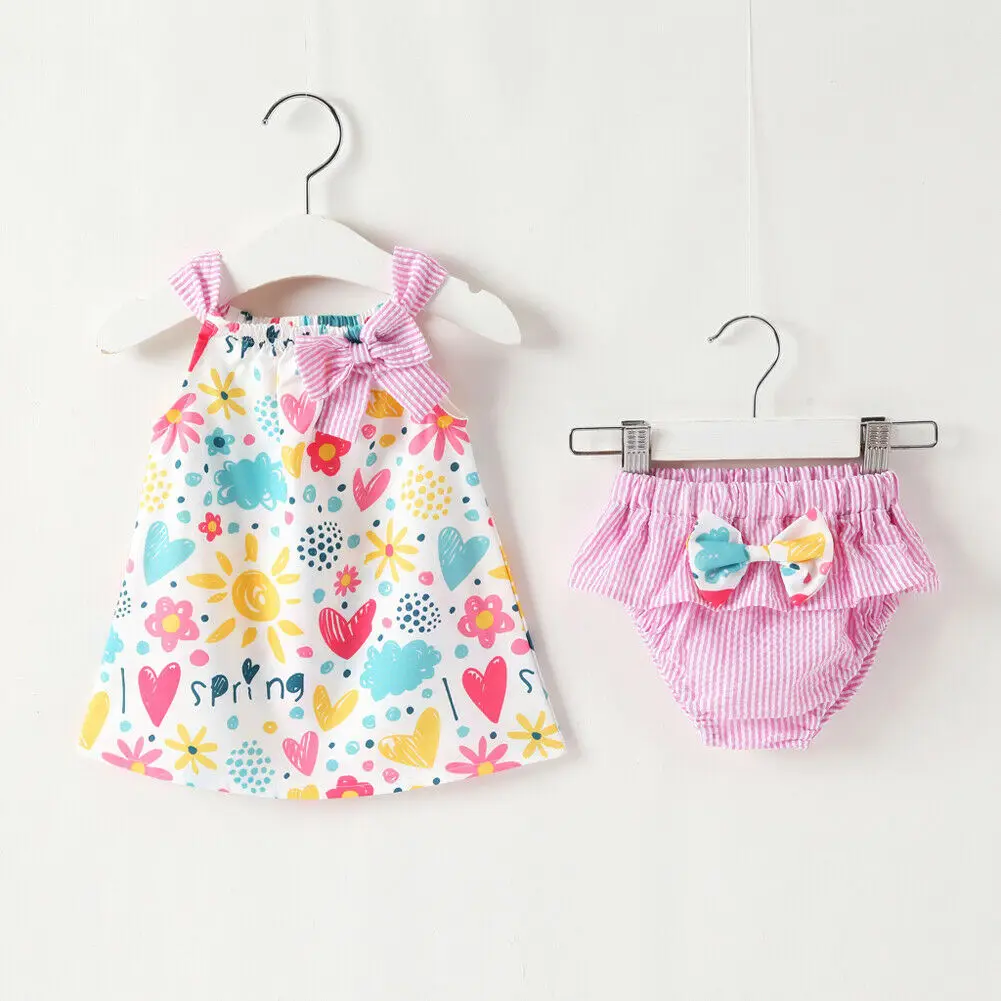 2019 Newest Hot Pretty Newborn Baby Girl Clothes 2Pcs Summer New Floral Heart Print Bow Tee Tops+PP Shorts Outfit Clothing Set 2019 Newest Hot Pretty Newborn Baby Girl Clothes 2Pcs Summer New Floral Heart Print Bow Tee Tops+PP Shorts Outfit Clothing Set