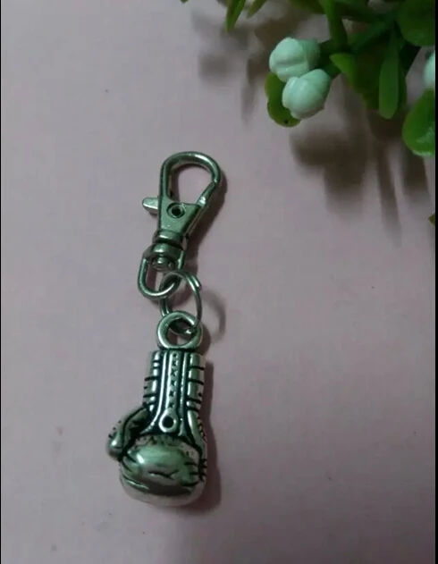 

New Fashion Antique Silver Boxing Glove Charm Keychain Gift Fit Key Ring Handbags Accessories DIY 50 Pcs B898