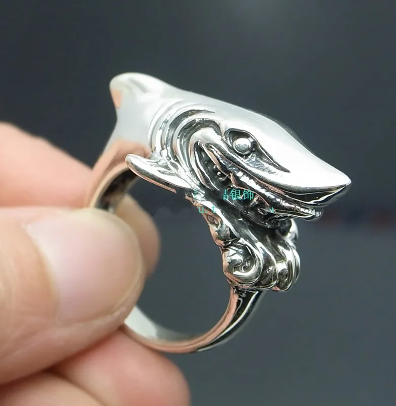 

Thailand import 925 sterling silver solid white shark shark Thai silver ring