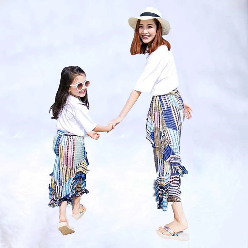 

2019 Summer Style Family Look Mother Daughter Dresses Bohemian T-shirts Skirt mommy and me clothes Family Matching Outfits