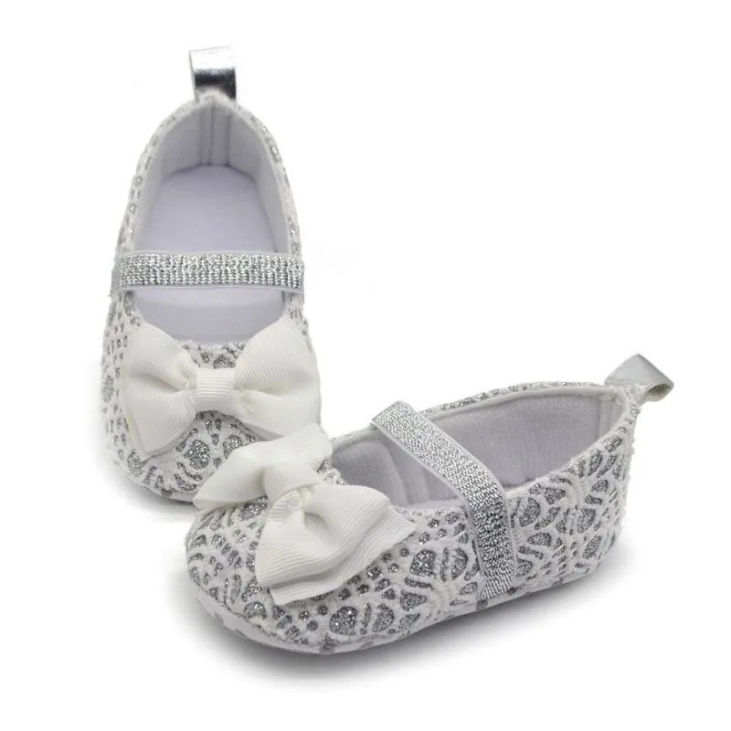 Красота новорожденных бантом Обувь для младенцев малышей мягкой подошве цветок Обувь для младенцев противоскользящие 0-18 м