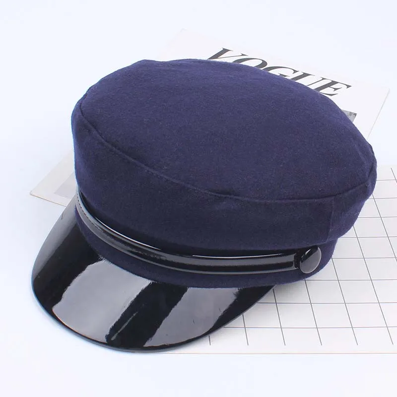  QDKPOTC Military Cap Female Wint Ereep Warm Hats Women Ladies Flat Top Militar Hat Pu Leather Visor