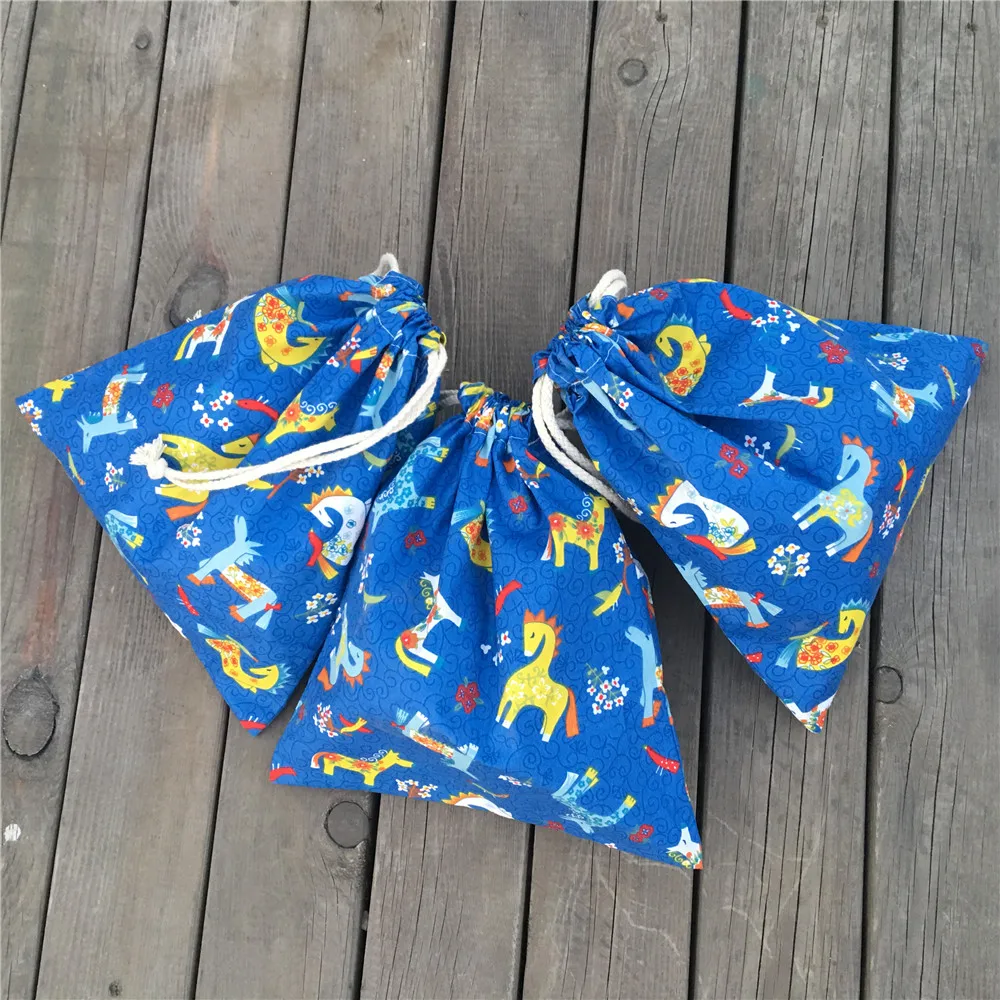 YILE 1pc Cotton Drawstring Clothing Sorted Pouch Party Gift Bag Printed Horse Flowers 9205b