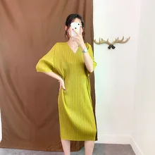 DEAT new summer and autumn fashion women pleated Japan styles vintage clothes batwing sleeves V-neck dress WH35201