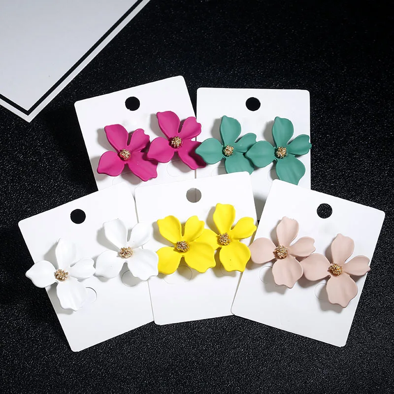 

2018 New Design Tie a Knot Stud Earring Gold Color Simple Style Brincos Statement Jewelry for Women Gifts boucle d'oreille
