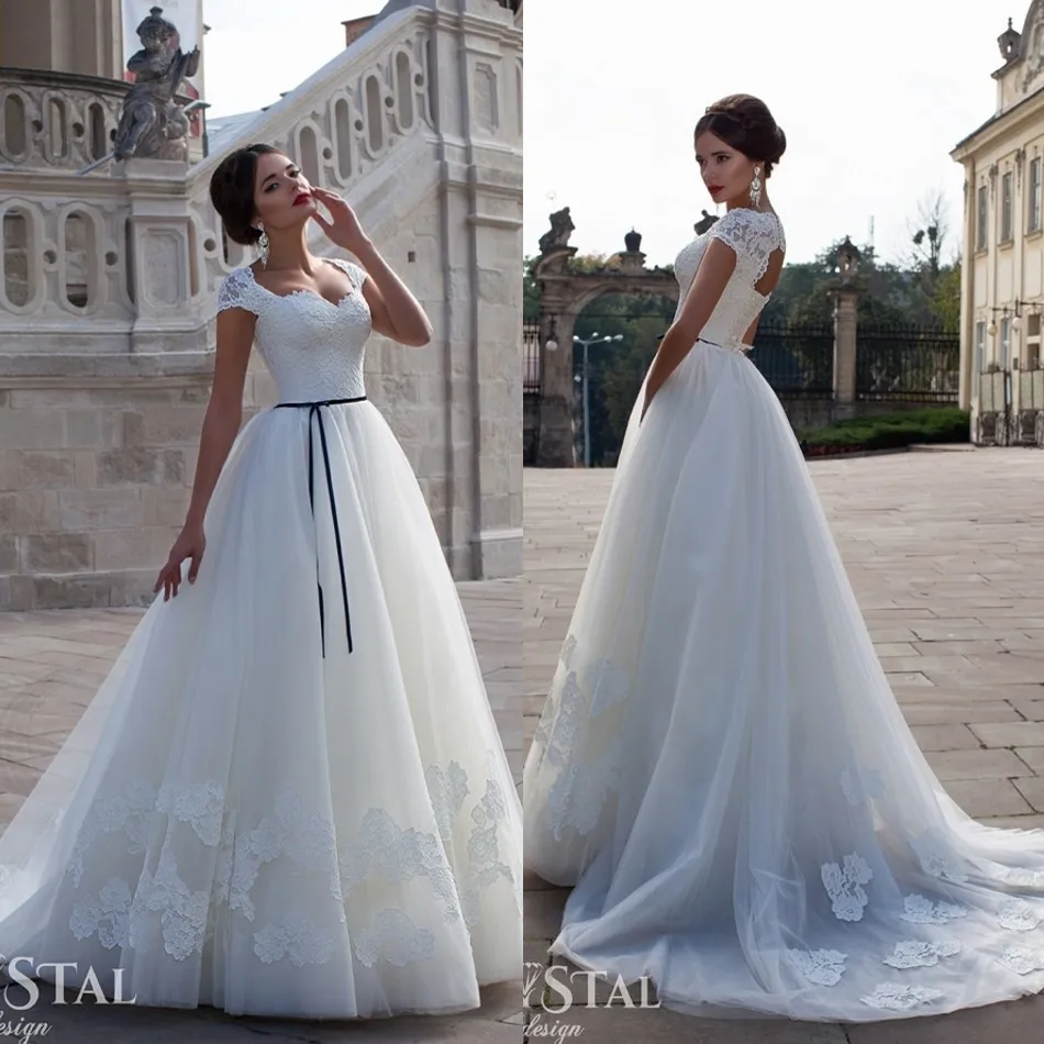 

Romantic Cap Sleeve White Lace Wedding Dresses Elegant Appliques Princess Ball Gown Wedding Gown Vestido De Casamento 2015 WB012