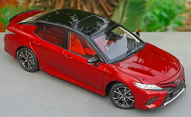 1:18,, TOYOTA CAMRY, новая спортивная версия, модель из сплава, имитация металла, литье под давлением, модель автомобиля, Изысканные Подарки - Цвет: Red sports version