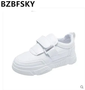 

Women Casual Shoes 2018 Women White Sneakers Women Flats Shoes Fashion Breathable Platform Shoes Women Vulcanization Shoes