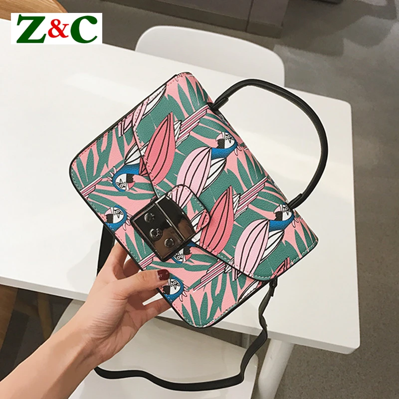 

Famous Italy Brand High Quality Women Flap Bags Luxury Small Graffiti Shoulder Bag Design Ladies Print Chain Lock Messegner Bags