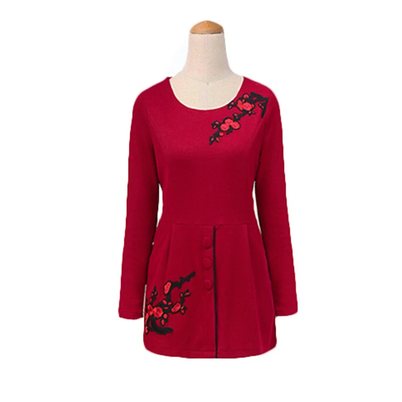 

2018 Autumn Winter Long-sleeved Embroidery Shirts Women T-shirt Middle-aged Spring Loose Large Size Bottoming Shirt Female A426