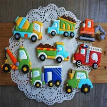 8Pcs/Set Cute Cartoon Cookie Cutter Tools 3D Plastic Car Shape Gingerbread Mold DIY Pastry Embossing Cookie Biscuit Baking Mold 8Pcs/Set Cute Cartoon Cookie Cutter Tools 3D Plastic Car Shape Gingerbread Mold DIY Pastry Embossing Cookie Biscuit Baking Mold