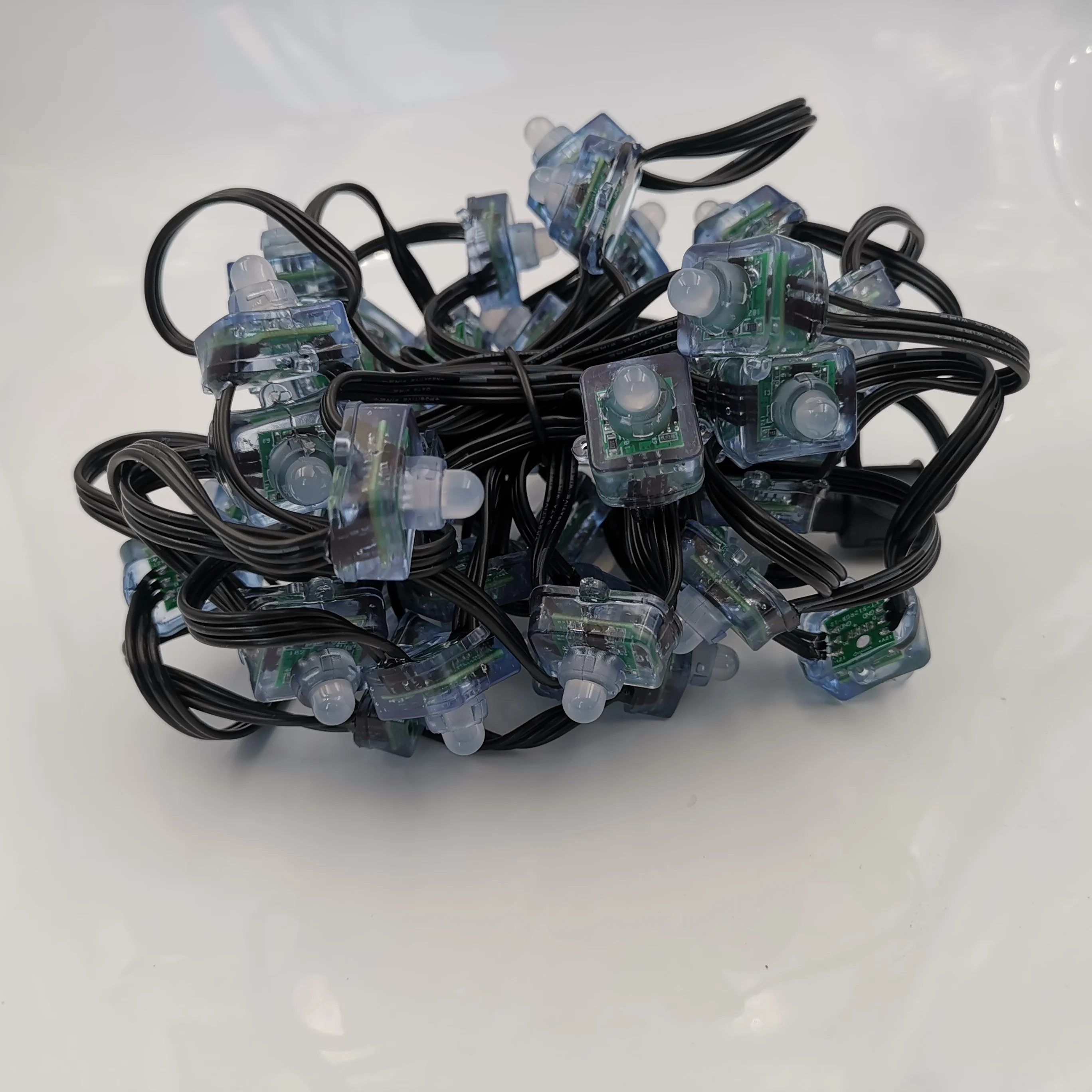 

DC12V FLAT led pixel light digital RGB flexible waterproof hole size 12mm IP68 50pcs/string ws2811 IC