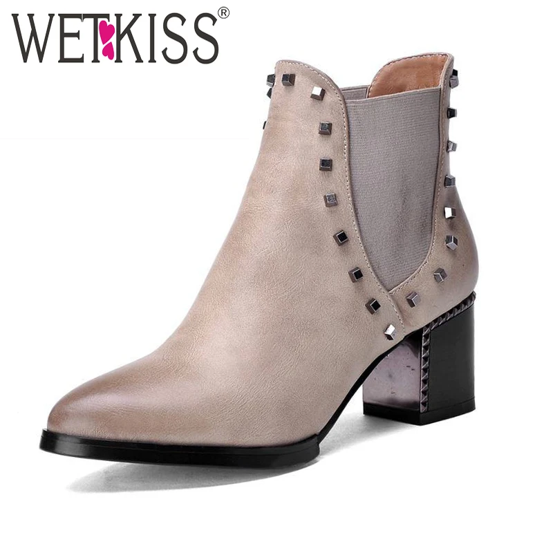 

2016 New Style Rivets Charm Ankle Boots Sexy Pointed Toe Cozy Chunky Med Heels Shoes Woman Add Fur Autumn Winter Boots