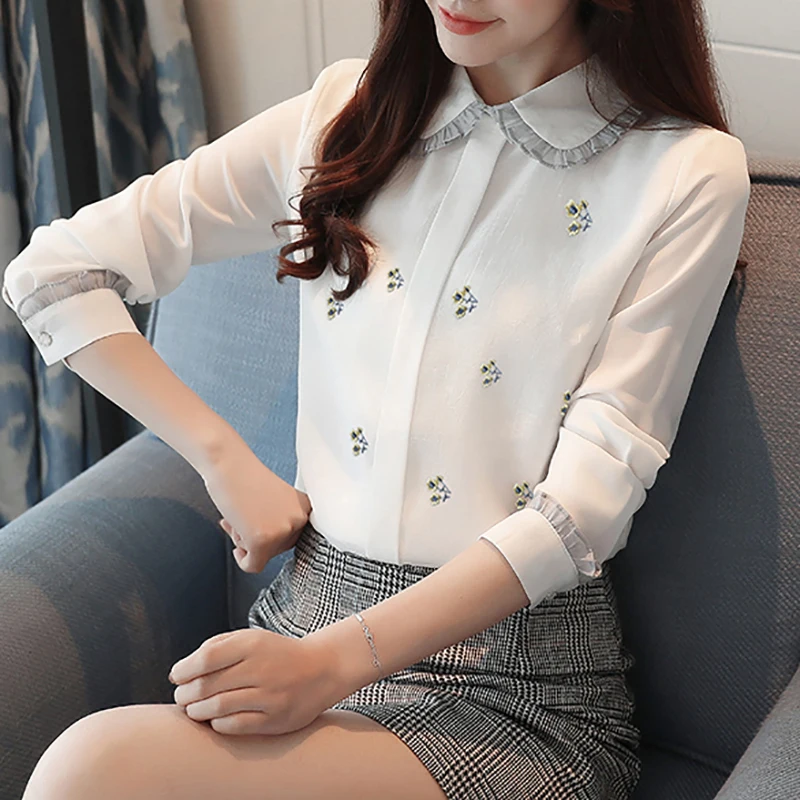 

2018 Spring Korean New Fashion Chiffon Shirt Women Long Sleeve Embroidery Cute Peter Pan Collar Blouse Womens