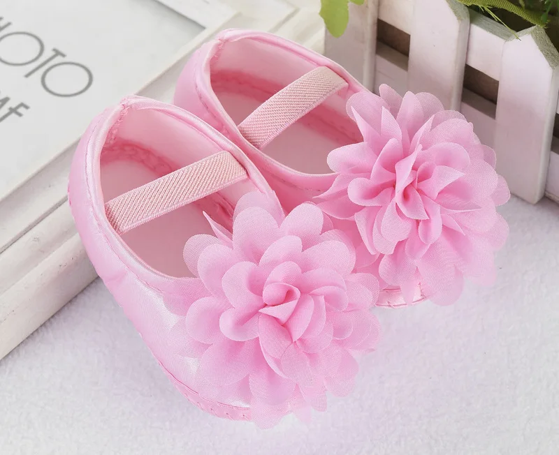 Новорожденных девочек принцесса детская кроватка обувь мягкая подошва противоскользящие ползунки 0-18 м розовый красный