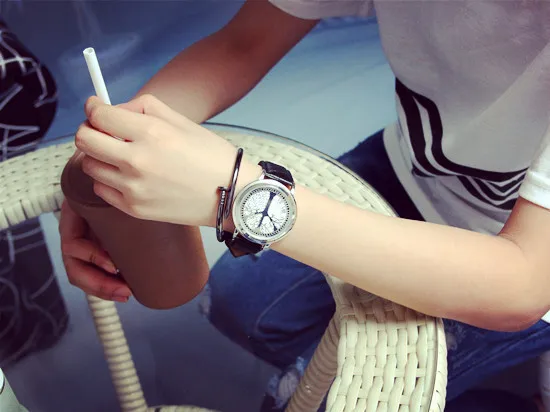 Креативный концепт индивидуальность tide бренд Смарт кожа простые Водонепроницаемые светодиодные мужские часы женские парные наручные часы молодых людей