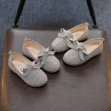 Модная модельная обувь принцессы на мягкой подошве с плоской подошвой; женская клетчатая обувь с закрытым носком в английском стиле для маленьких девочек