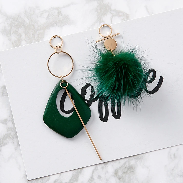 

2017 Hot Sale Asymmetry Pom Pom Earrings Vintage Geometric Wooden Alloy Strip Fur Ball Pendientes Boucle D'oreille Women Gift