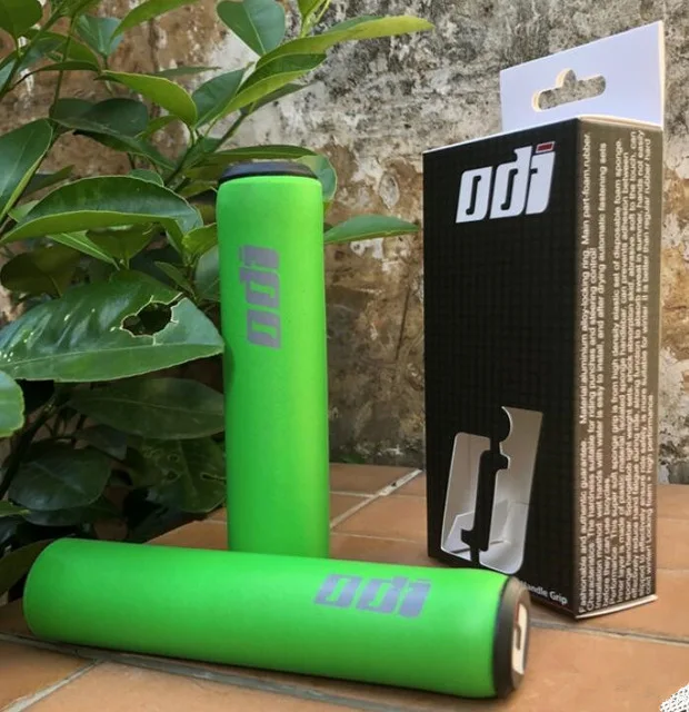 green ODI Упоры для рук на руль велосипеда MTB силиконовая рукоятка ручки противоскользящие амортизирующие мягкие горный MTB велосипед сцепление Горячая дешевая и - Цвет: green