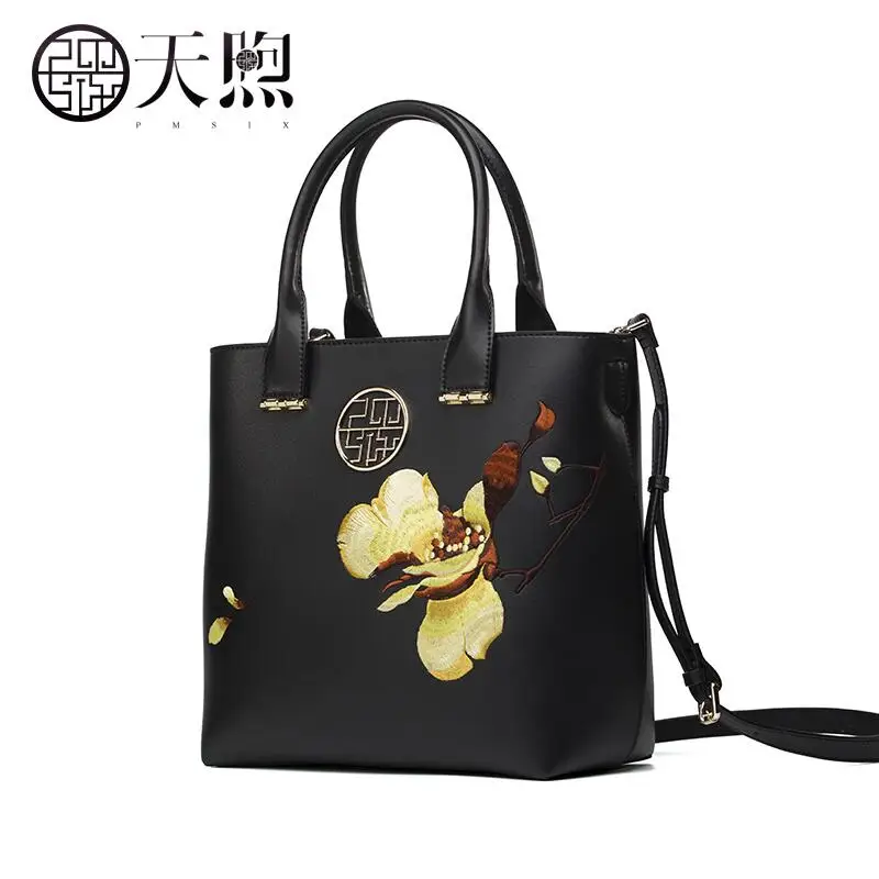 Famous brand top quality Cow Leather women bag Women bag handbag 2018 new embroidery hand bag Shoulder Messenger Bag Famous brand top quality Cow Leather women bag Women bag handbag 2018 new embroidery hand bag Shoulder Messenger Bag