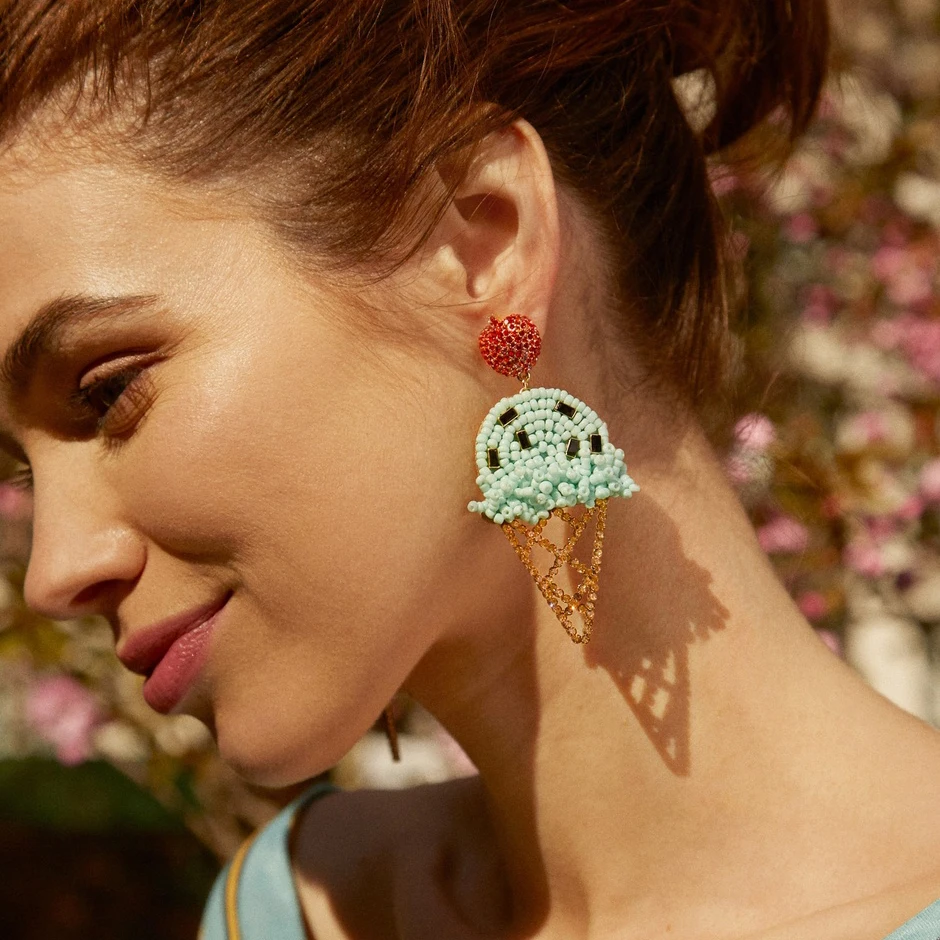 

Ladyfirsy 2019 Summer Ice Cream Shaped Handmade Woven Drop Earrings Female Elegant Wedding Brand Design Earrings for Women Gifts