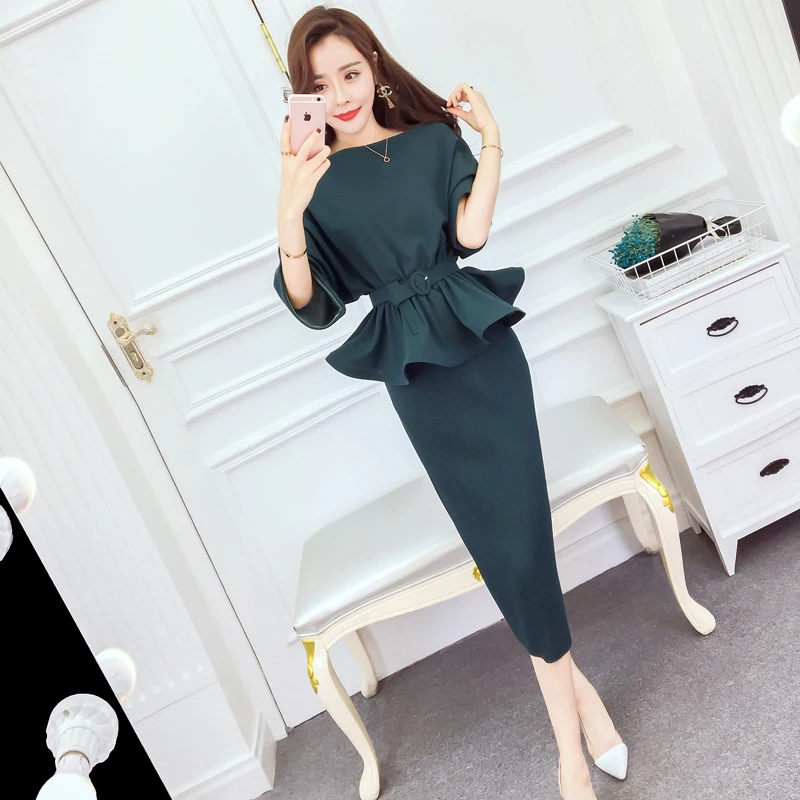 

New 2018 spring korean fashion two-piece cape coat package of tall waist hip skirts women pullover blouse top with belt green