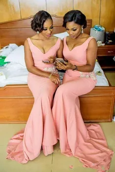 

Arabic Style Deep V Neck Long Bridesmaid Dresses New Half Sleeve Bling Sequined Bodice Elegant Mermaid Wedding Party Dresses